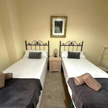 Ds Orillas Del Guadalquivir Y La Mezquita *