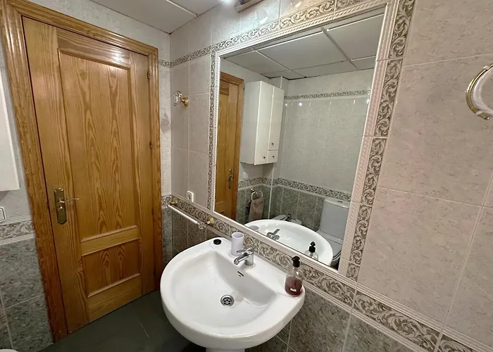 Ds Orillas Del Guadalquivir Y La Mezquita شقة