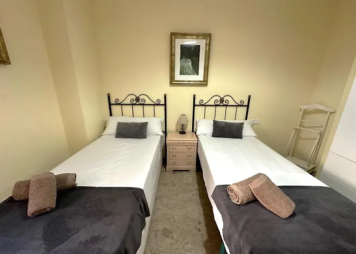 Ds Orillas Del Guadalquivir Y La Mezquita *