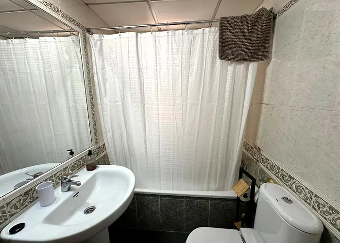 Ds Orillas Del Guadalquivir Y La Mezquita * Cordoba